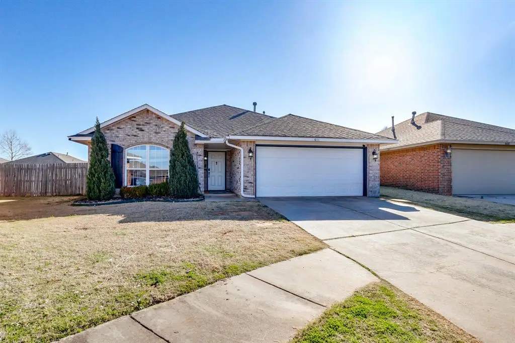 601 SW 38th Place, Moore, OK 73160 - #1