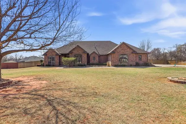 1414 E Twin Brook Terrace, Mustang, OK 73064