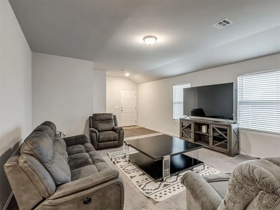 11604 SW 12th Street, Yukon, OK 73099 - #3