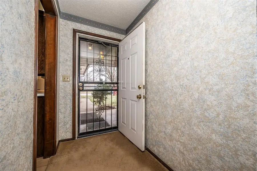 1301 Heather Lane, Moore, OK 73160 - #3