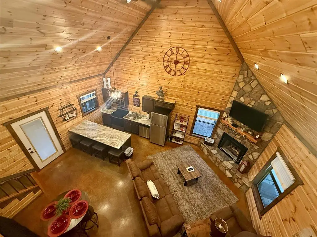 8 Valor Court, Broken Bow, OK 74728 - #1