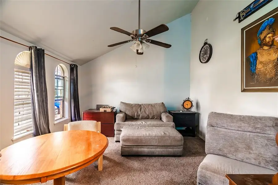 800 Montreal Drive, Yukon, OK 73099 - #3