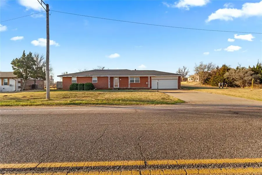 818 W 4th Street, Custer City, OK 73639 - #2