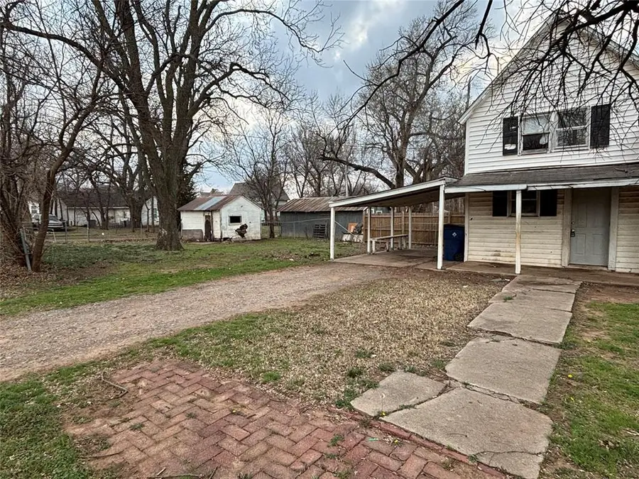 521 E Vilas Avenue, Guthrie, OK 73044 - #2