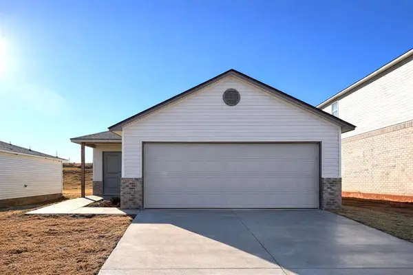 1215 Colt Drive, Guthrie, OK 73044