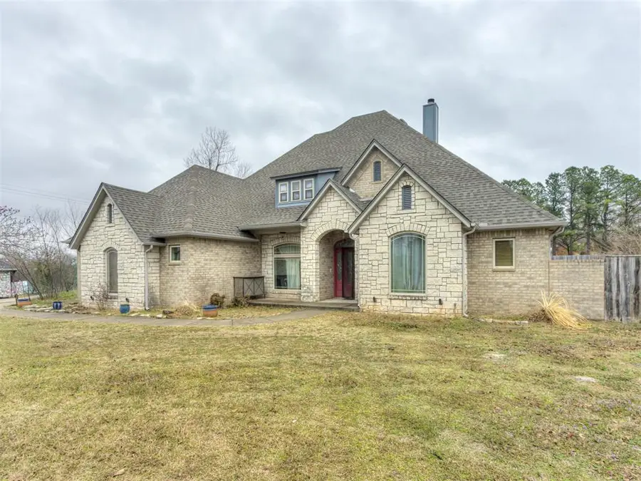 600 N Henney Road, Choctaw, OK 73020 - #2