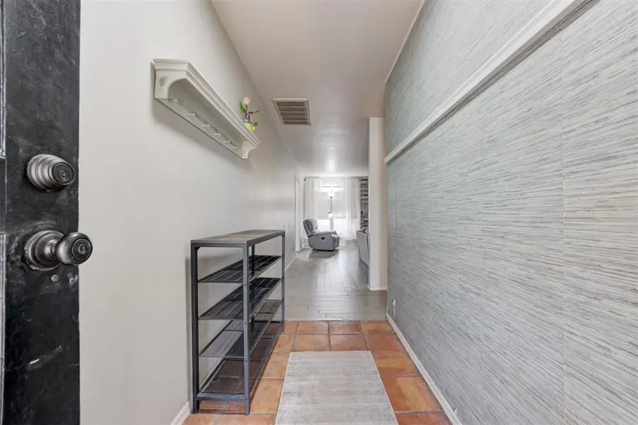 7612 Brookside Drive, Oklahoma City, OK 73132 - #3