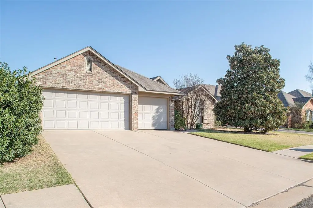 339 Butterfield Trail, Edmond, OK 73003 - #1