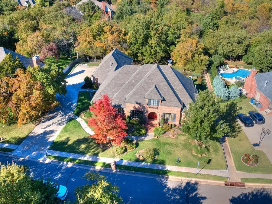 3621 Hunters Creek Road, Edmond, OK 73003 - #2