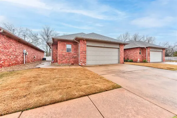 40 SW 92nd Place, Oklahoma City, OK 73139