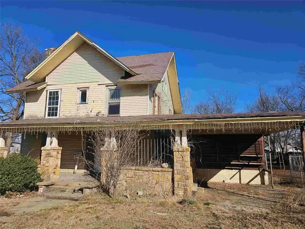 310 E Oklahoma Avenue, Sulphur, OK 73086