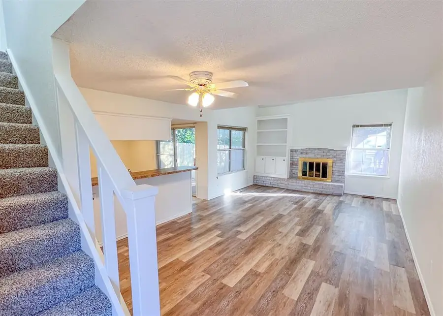 16 Coventry Court, Edmond, OK 73012 - #2