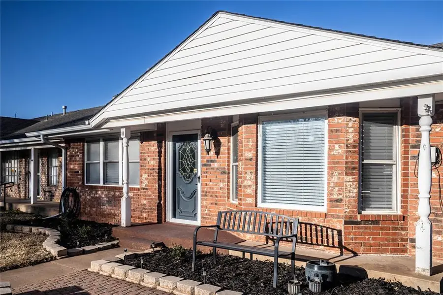 513 Maple #12, Weatherford, OK 73096 - #2