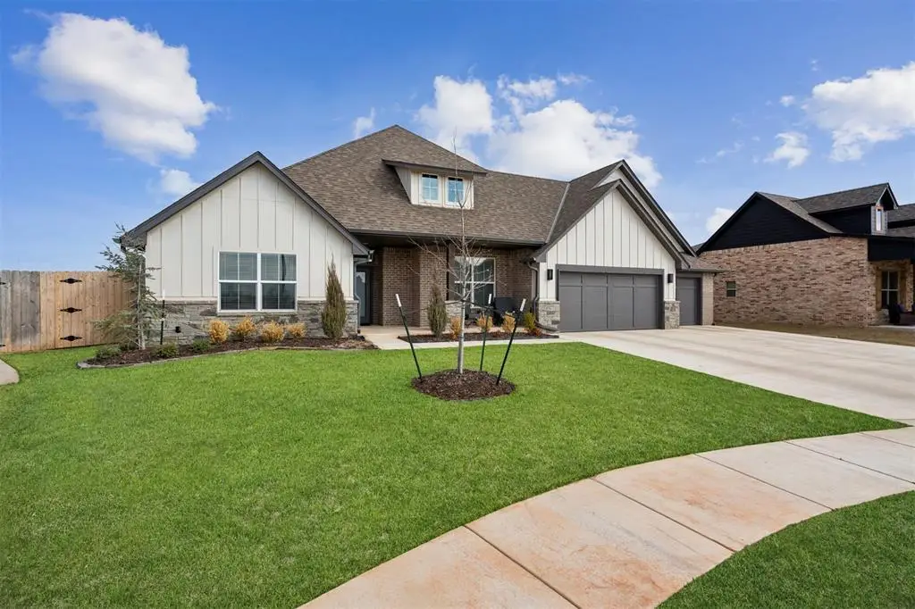 2201 Lago Drive, Moore, OK 73160 - #1