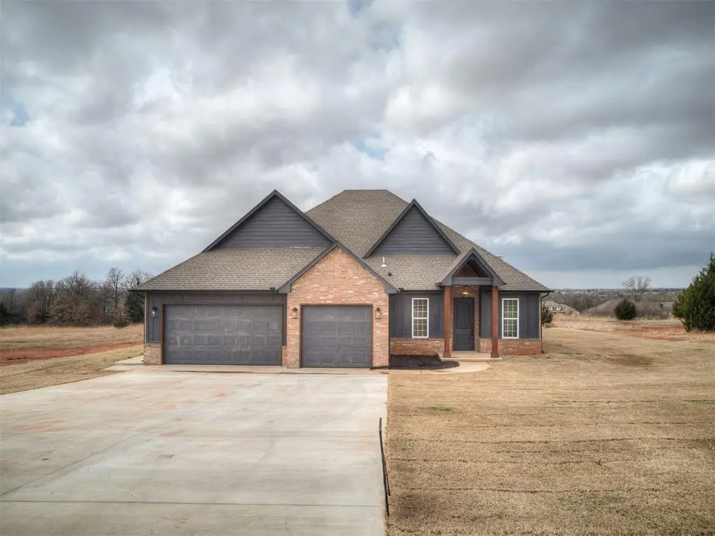 1212 Twin Oaks Dr, Blanchard, OK 73010 - #1