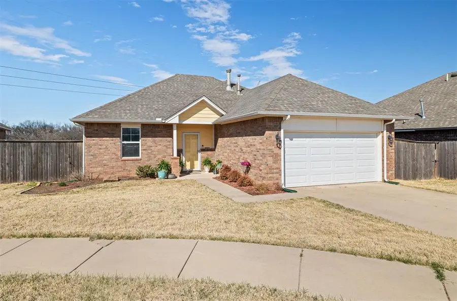 9105 NW 143rd Street, Yukon, OK 73099 - #2