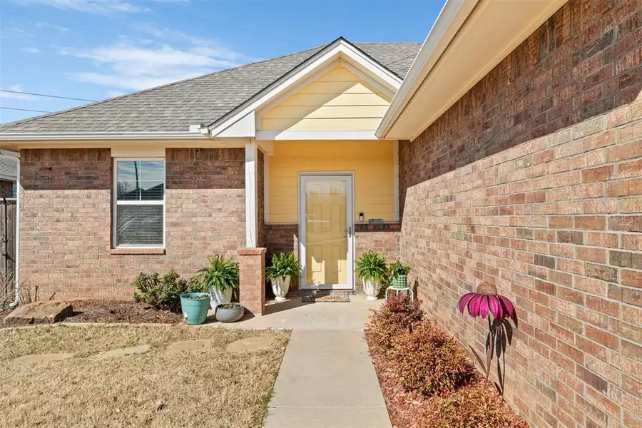 9105 NW 143rd Street, Yukon, OK 73099 - #3