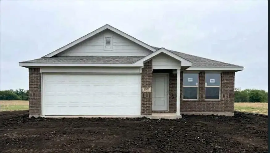 1901 Chestnut Oak Court, Mustang, OK 73128 - #1