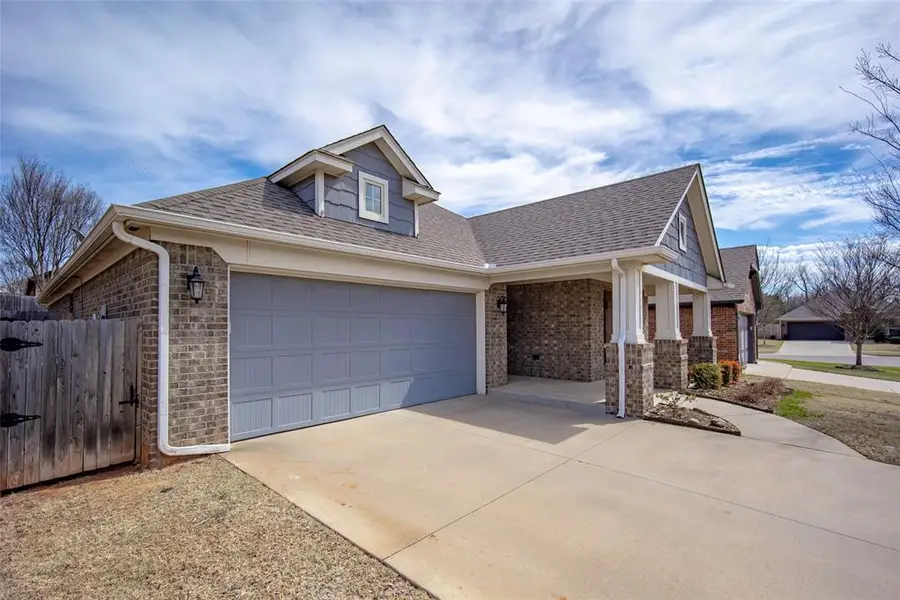 6 Carat Drive, Yukon, OK 73099 - #2