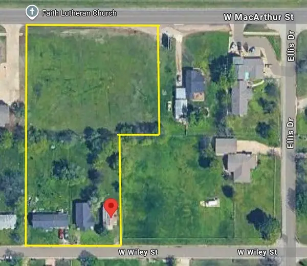 1830 W Wiley Street, Shawnee, OK 74804