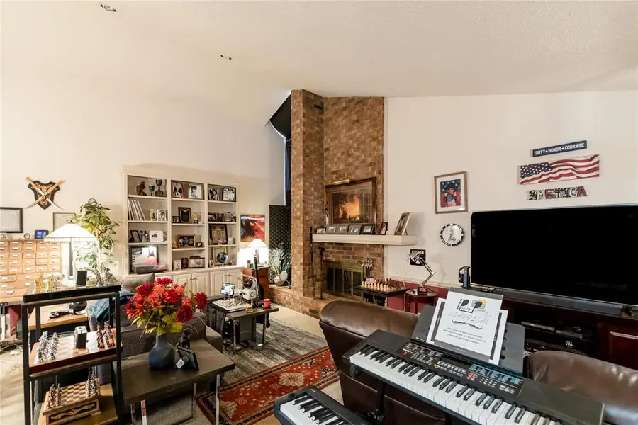 1621 W Country Club Boulevard, Elk City, OK 73644 - #2