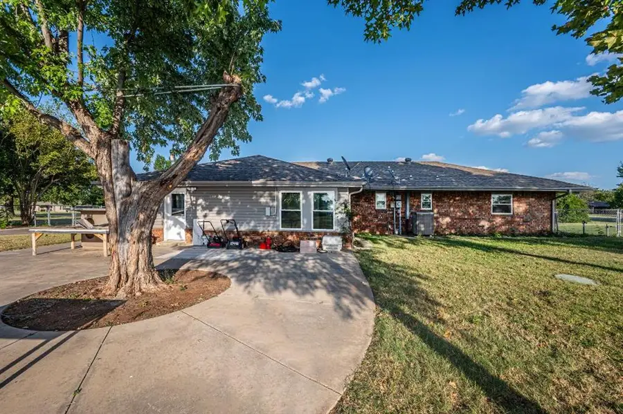 3325 S Lightner Lane, Oklahoma City, OK 73179 - #3