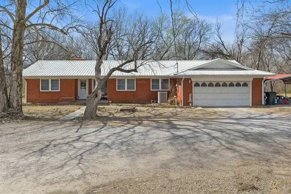 9482 Daves Drive, Davis, OK 73030