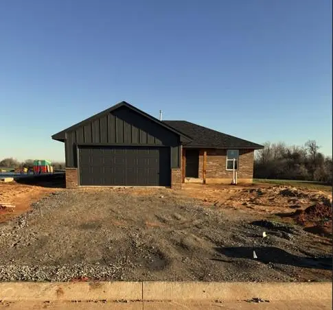 1606 Highland Loop, Guthrie, OK 73044