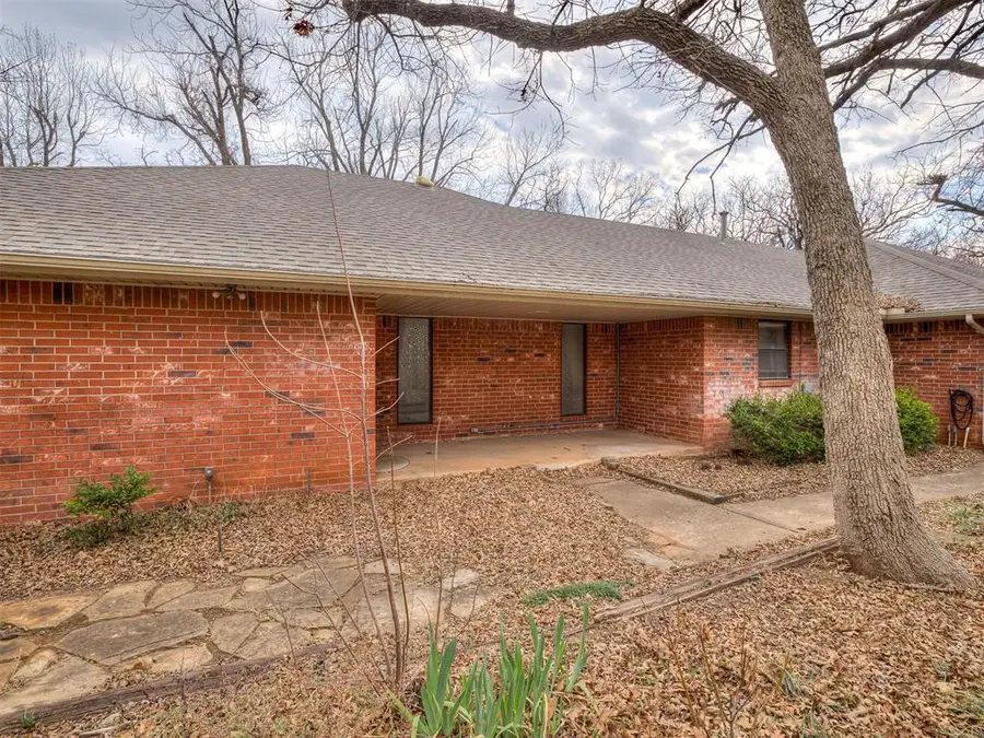 1608 N Sooner Road, Edmond, OK 73034 - #3