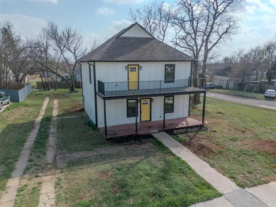 705 E Springer Avenue, Guthrie, OK 73044 - #3