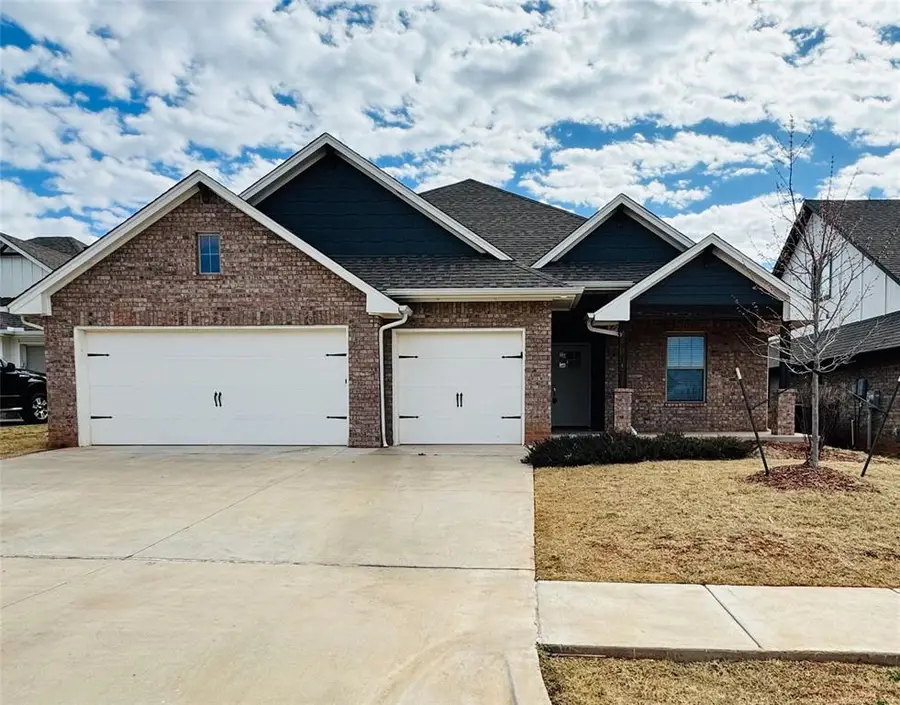 19112 Grove Parkway, Edmond, OK 73012 - #2