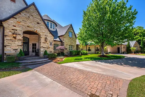 5900 Waterscape Bay, Edmond, OK 73013