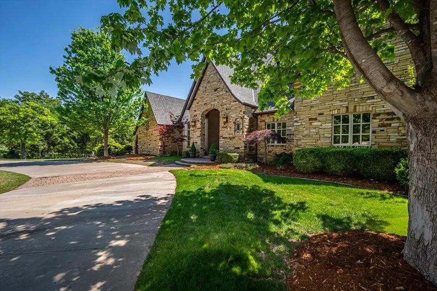 5900 Waterscape Bay, Edmond, OK 73013 - #2