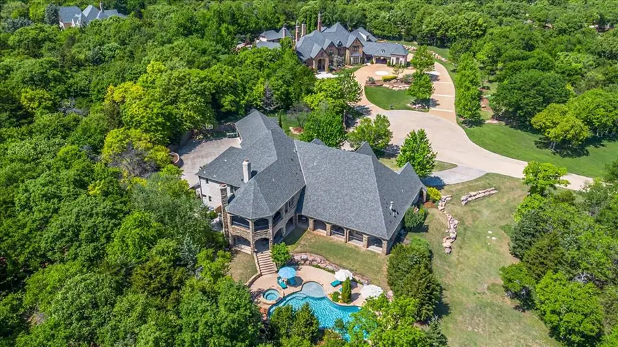 5900 Waterscape Bay, Edmond, OK 73013 - #3
