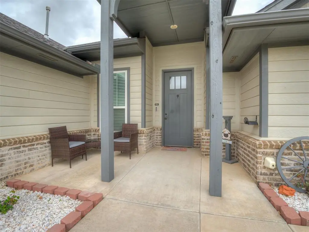 20629 Twisted Oak Road, Harrah, OK 73045 - #1