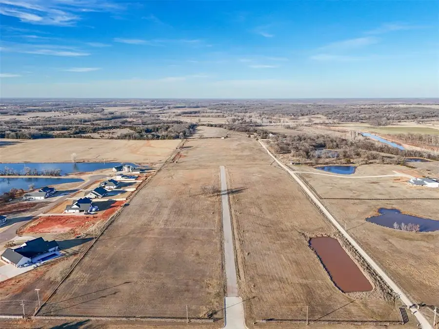 4 Stone River Ranch Drive, Shawnee, OK 74804 - #2