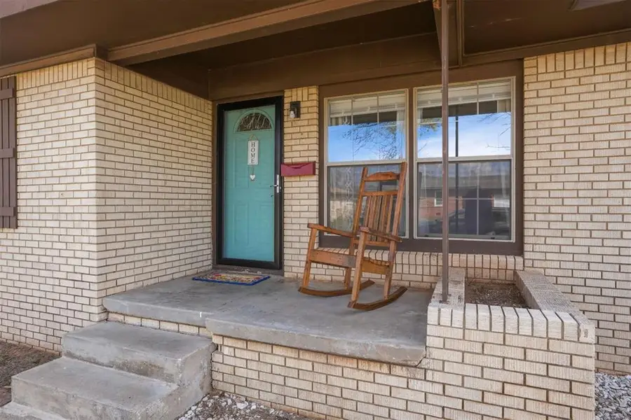 124 Cameron Drive, Altus, OK 73521 - #2