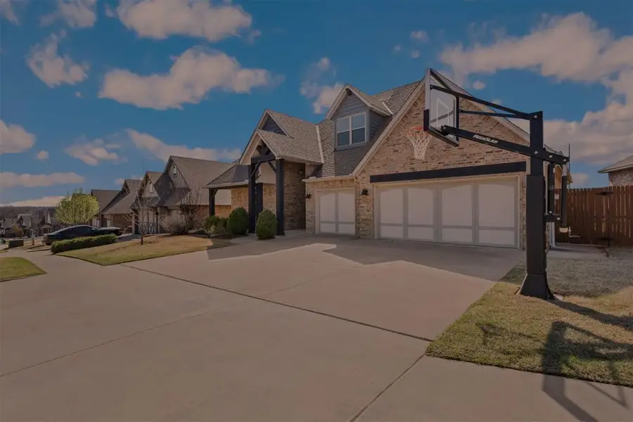 8124 Crew Lane, Edmond, OK 73034 - #2