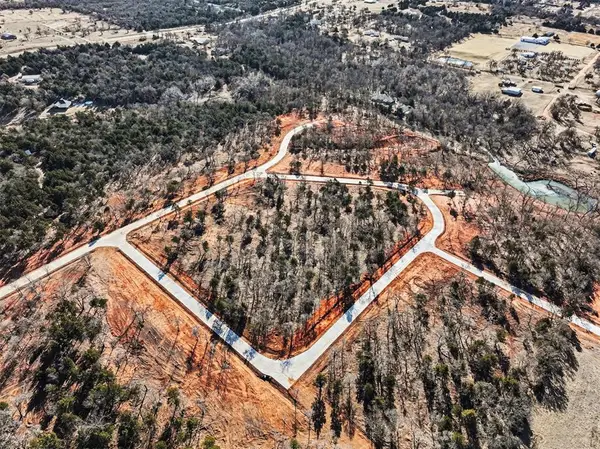 2056 Liberty Lake Trail, Guthrie, OK 73044