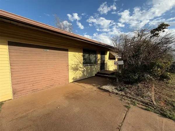 1120 N Chalmers Street, Altus, OK 73521