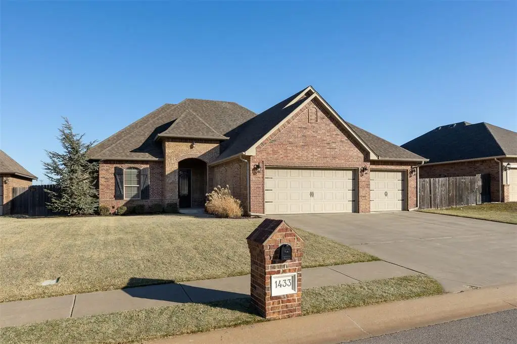 1433 Glenolde Place, Edmond, OK 73003 - #1