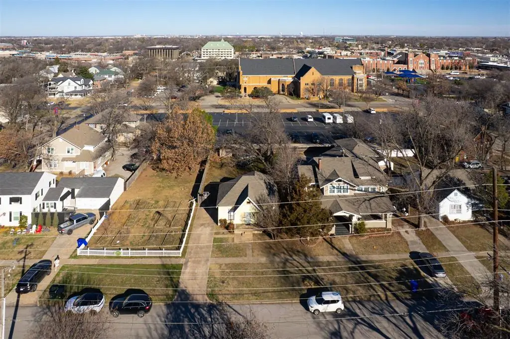 317 W Symmes Street, Norman, OK 73069 - #1