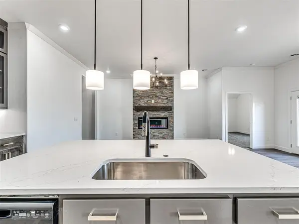 9304 NW 143rd Street, Yukon, OK 73099