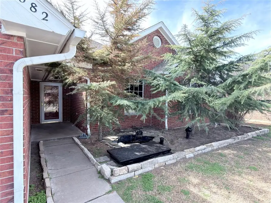 1082 Hilltop Mansion Drive, Yukon, OK 73099 - #2