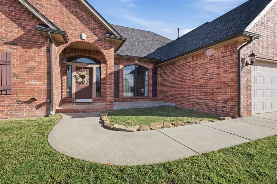 2205 NE 18th Avenue, Moore, OK 73160 - #3