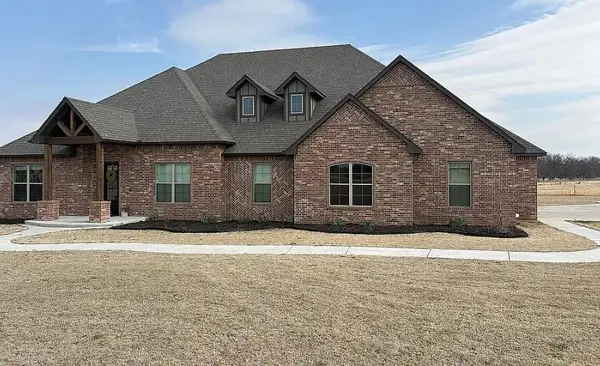 2045 E Rock Creek Road, Tuttle, OK 73089