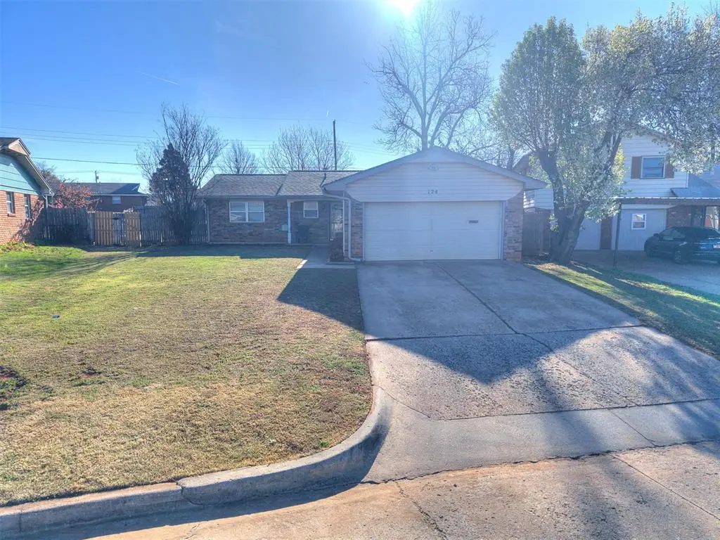 124 Oakside Drive, Moore, OK 73160 - #1