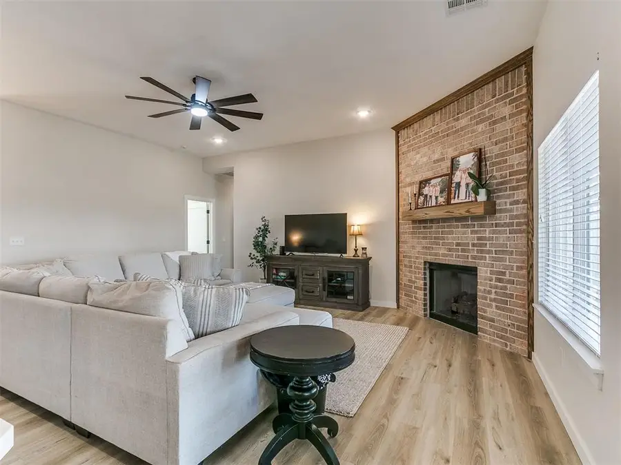 4526 Red Bird Road, Shawnee, OK 74804 - #3