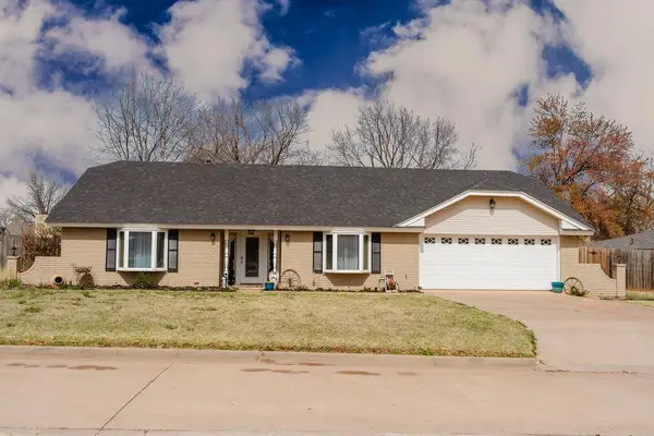 1315 Lynnwood Drive, Elk City, OK 73644