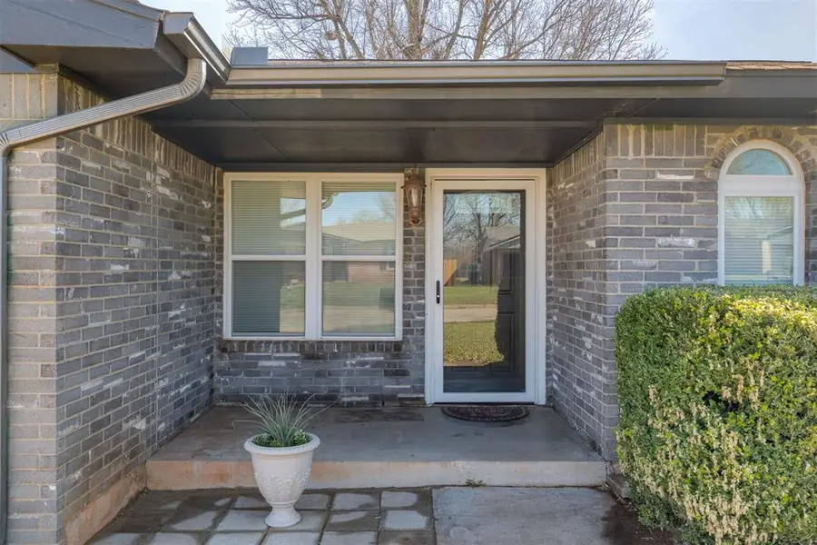 410 S Meadow Lane, Mustang, OK 73064 - #2